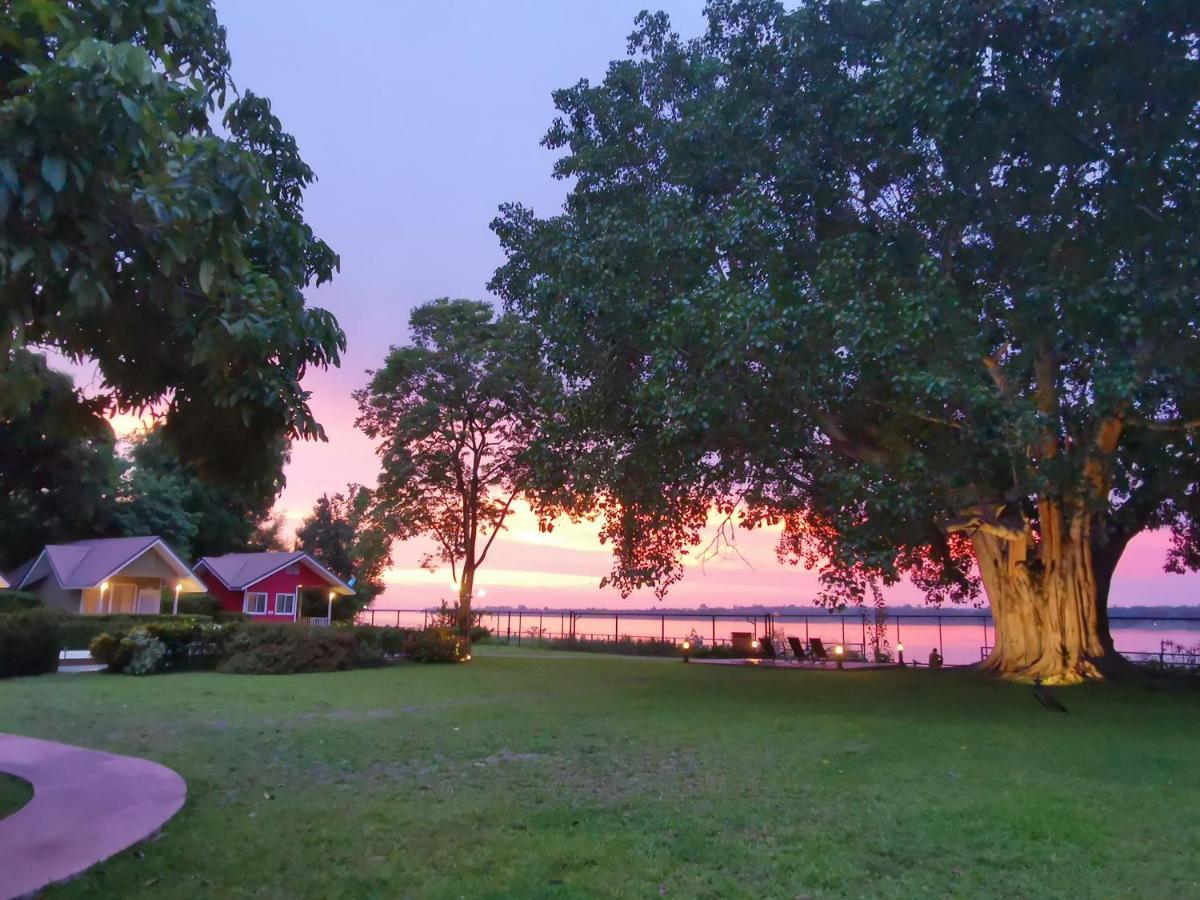 Bo Tree Cottage On The River Mukdahan Zewnętrze zdjęcie